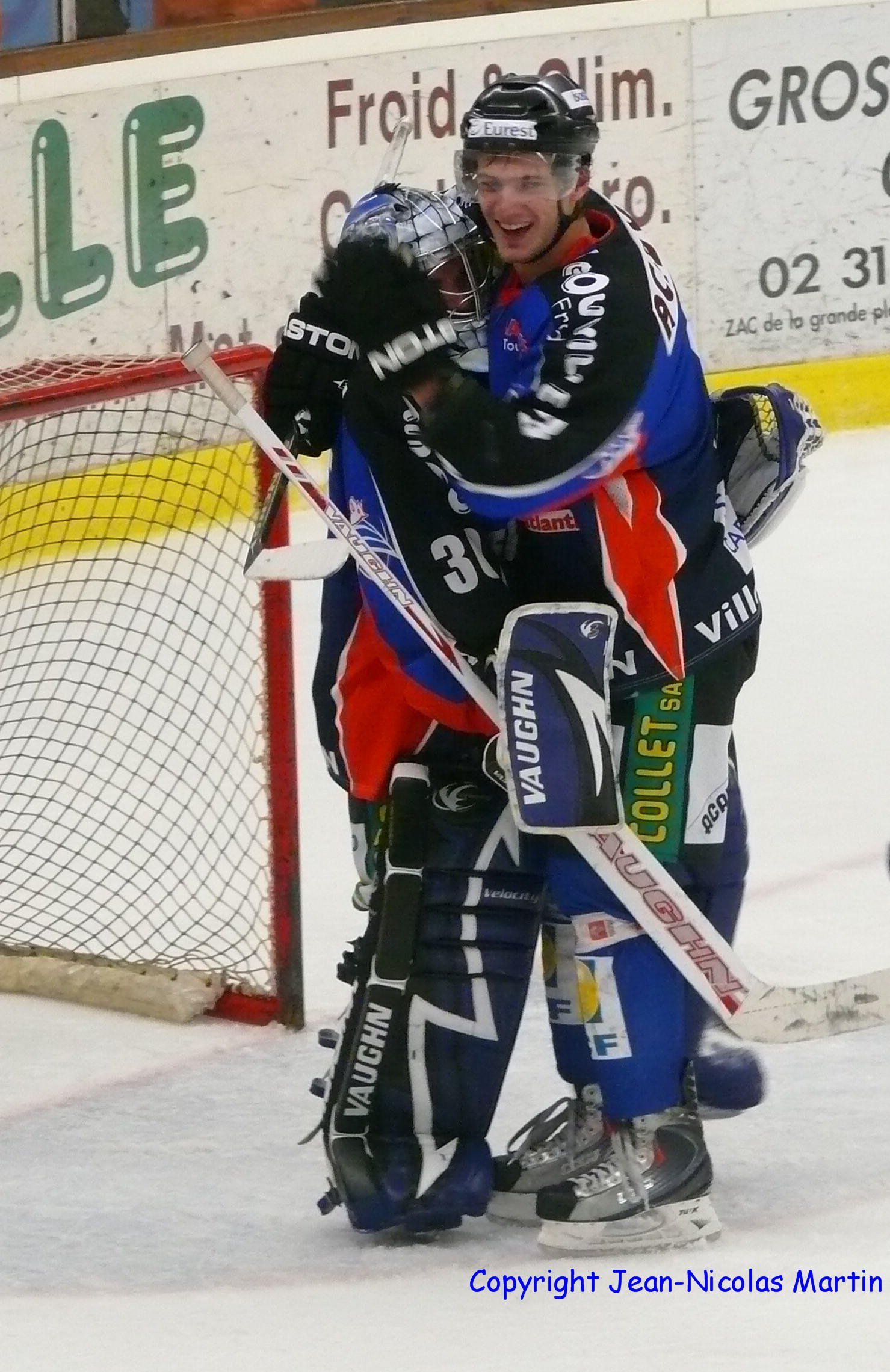 Janil félicite Goëtz