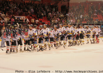 Amiens-Morzine_poigne_de_main