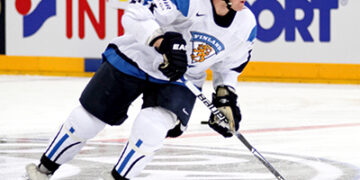 KOMAROV_Leo-100520-014