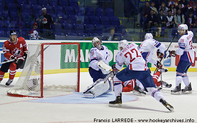 2011-05-01-France-Canada-But_Canadien1-2438