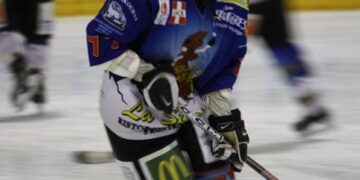 cami hockey savoie