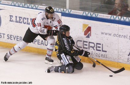 ILLUS RHE AMIENS amical 093