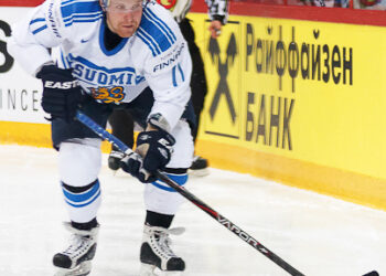 KOMAROV Leo-120506-257