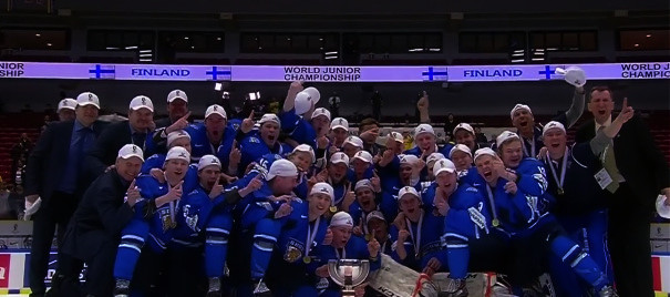 Pose Team Finland