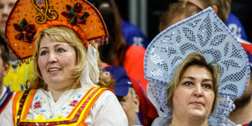 Une substance étrange versée sur la glace ?