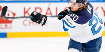 Trois buts en infériorité comme bizutage