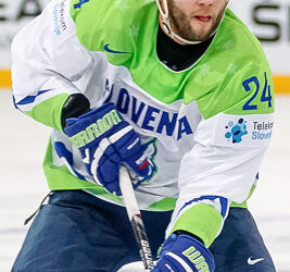 Habillé au dernier moment et décisif