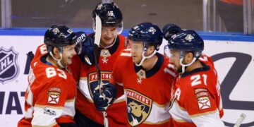 Les Panthers ne lâchent rien