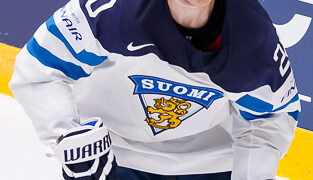 Trois buts en infériorité comme bizutage