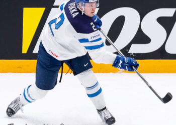 Trois buts en infériorité comme bizutage