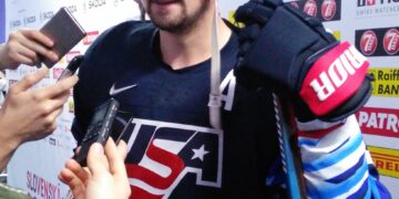 Larkin éclipse le débat Hughes-Kakko