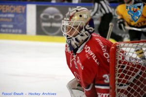 Ronan Quemener avec le maillot de Caen