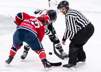 Naisten Liigan Ottelu Hifk Tps, Malmin Jäähalli, 23. Lokakuuta 2020.