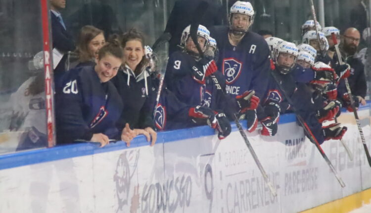 Le banc français tout sourire