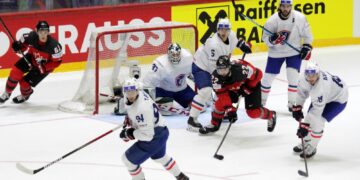 220524 fracan action