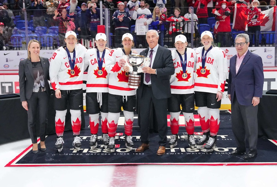 jenner, poulin, fast, turnbull spooner