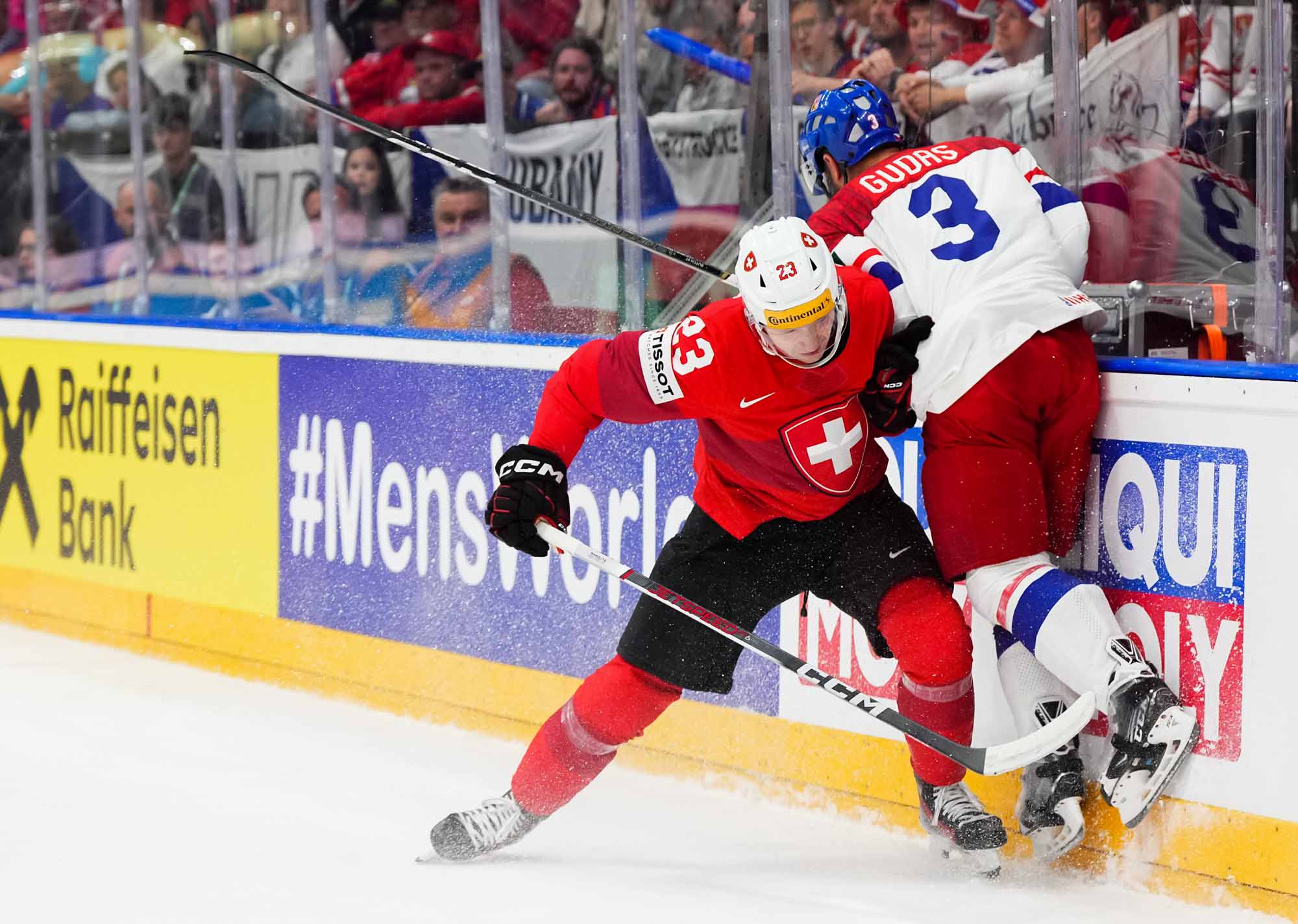 matt zambonin/iihf