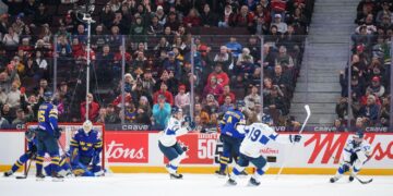 Mondial Junior 2025 : Finlande - Suède. Photo : MATT ZAMBONIN IIHF