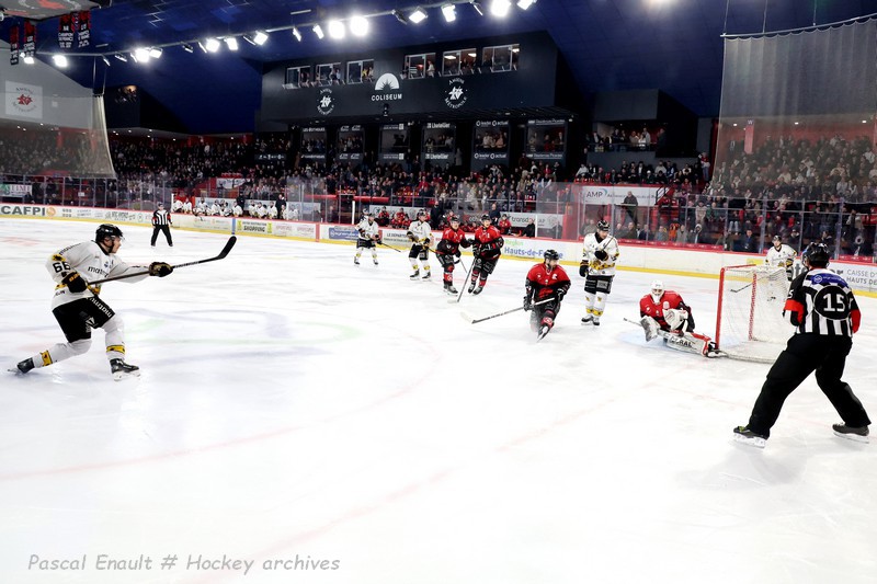 amiens rouen play off match 3 04 mars 2025 (32)