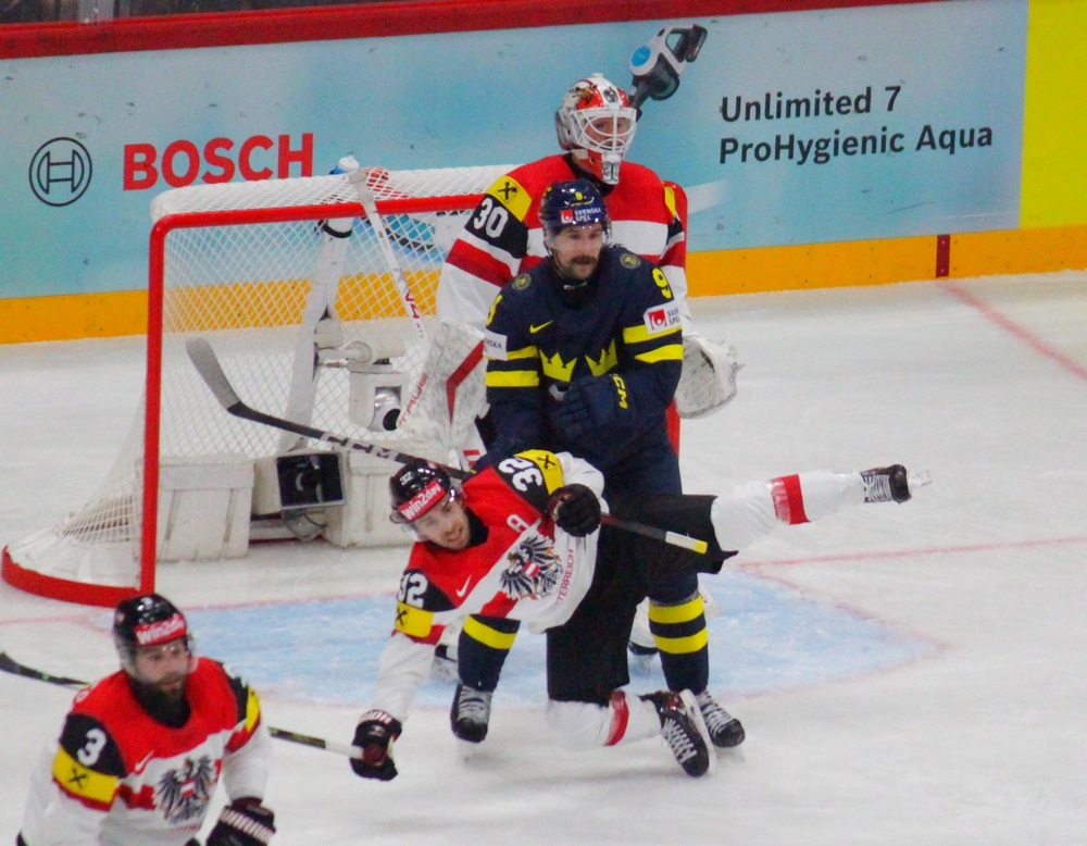 250510 sweaut forsberg wolf