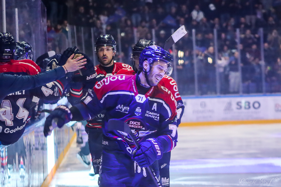 2526 playoffs angers halley 2