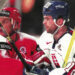 Joueurs de hockey sur glace en duel
