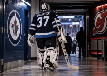 Prochain épisode de « Plus belle la vie » : Hellebuyck rejoint les Devils du New Jersey